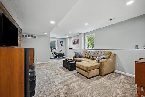 1195 Silverwood Road Woodbury MN 55125