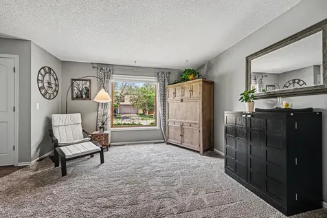 1195 Silverwood Road Woodbury MN 55125