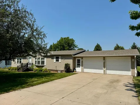 1206 Viking Drive Olivia MN 56277