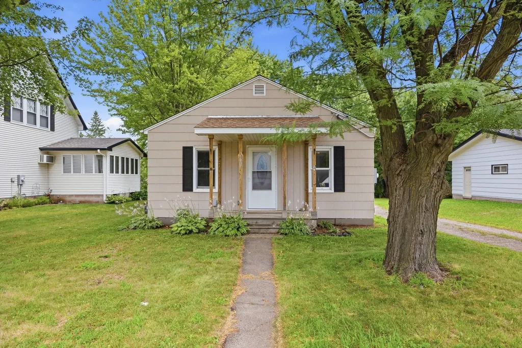 260 Buffalo Avenue S Montrose MN 55363