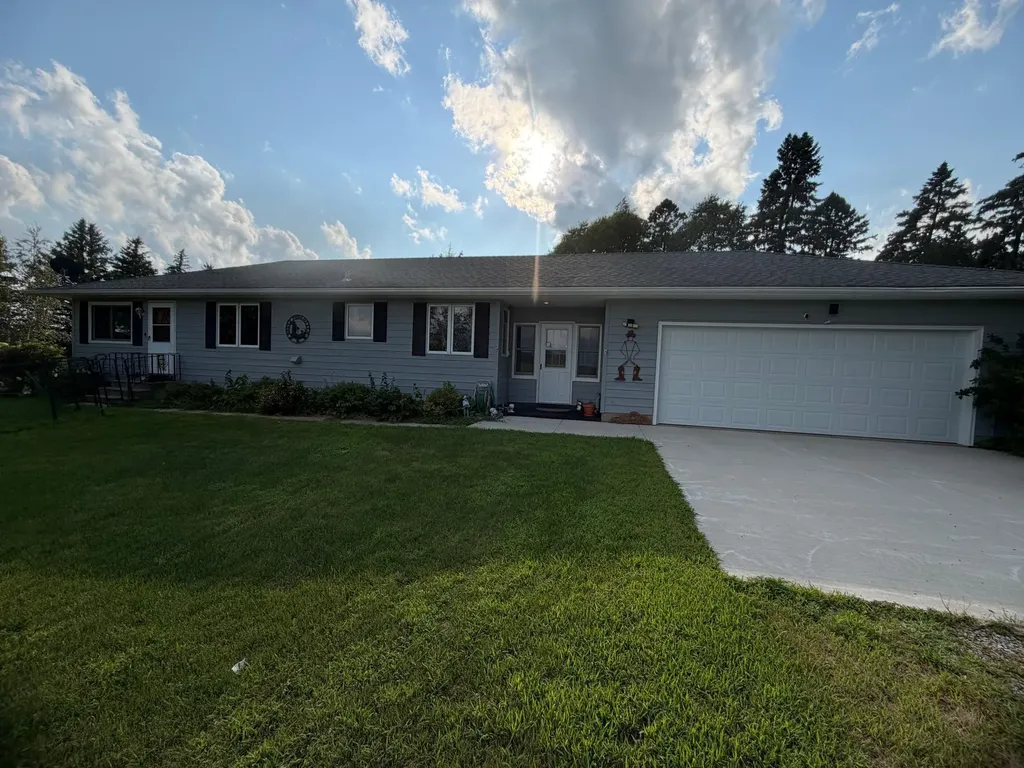 26871 775th Avenue Clarks Grove MN 56016