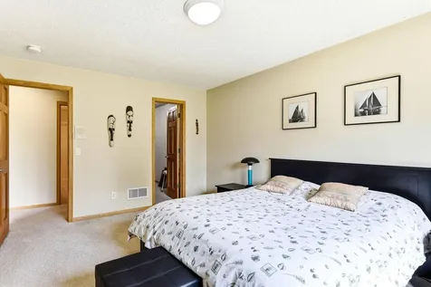 4831 Greenhaven Drive White Bear Lake MN 55127