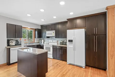 11221 Sumter Avenue N Champlin MN 55316