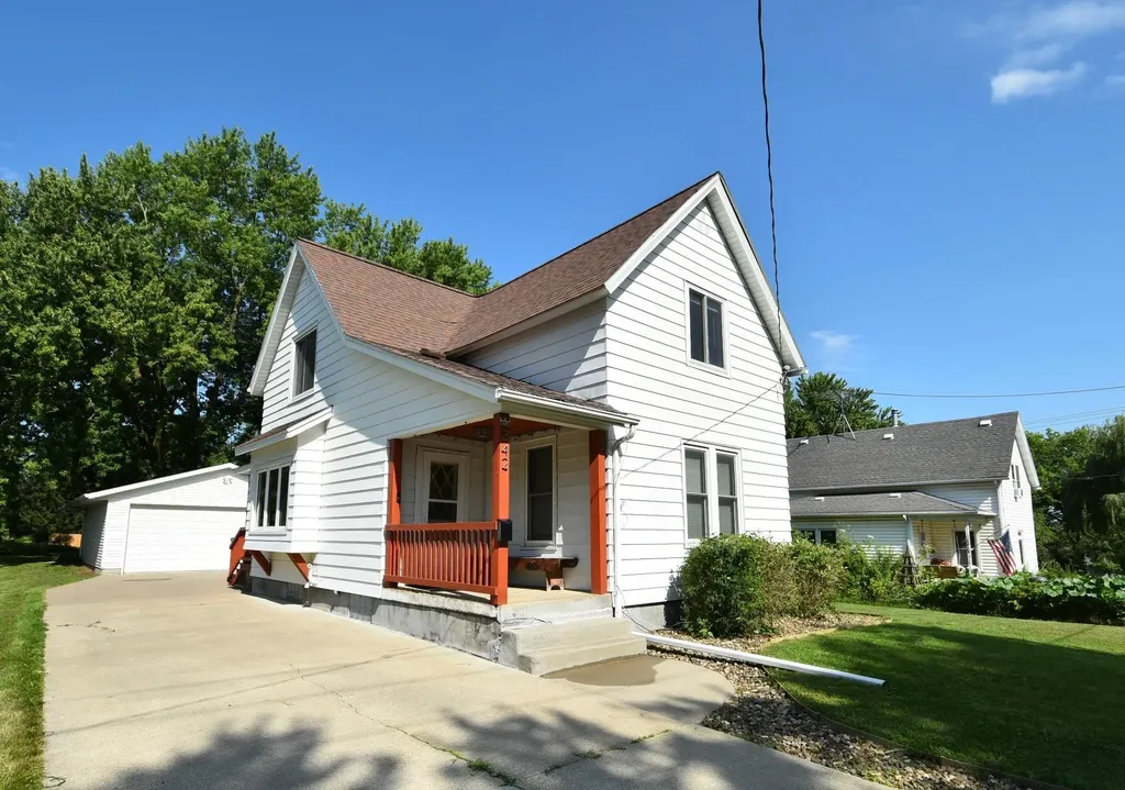 342 2nd Avenue Zumbrota MN 55992