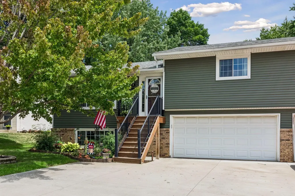 17540 Ionia Path Lakeville MN 55044