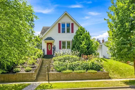 284 Winona Street E Saint Paul MN 55107