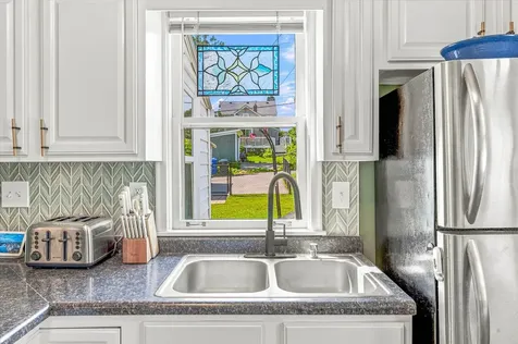 284 Winona Street E Saint Paul MN 55107