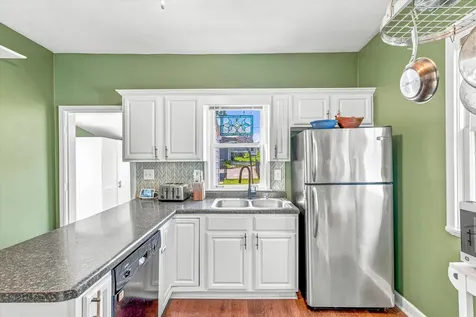 284 Winona Street E Saint Paul MN 55107