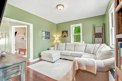 284 Winona Street E Saint Paul MN 55107