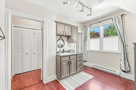 284 Winona Street E Saint Paul MN 55107