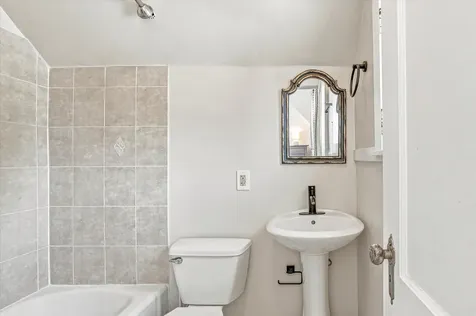 284 Winona Street E Saint Paul MN 55107