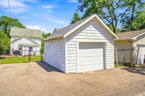 284 Winona Street E Saint Paul MN 55107