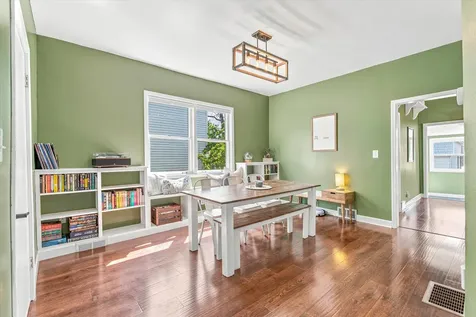 284 Winona Street E Saint Paul MN 55107