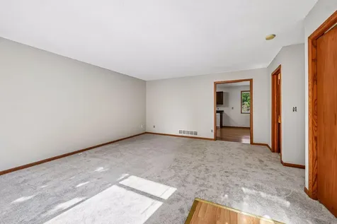 409 Hunter Drive Watertown MN 55388