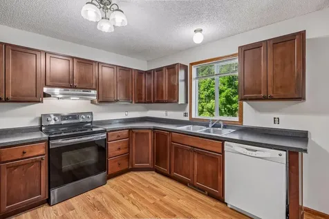 409 Hunter Drive Watertown MN 55388