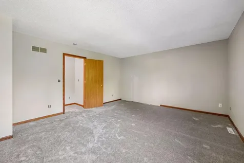 409 Hunter Drive Watertown MN 55388