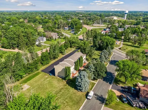 409 Hunter Drive Watertown MN 55388