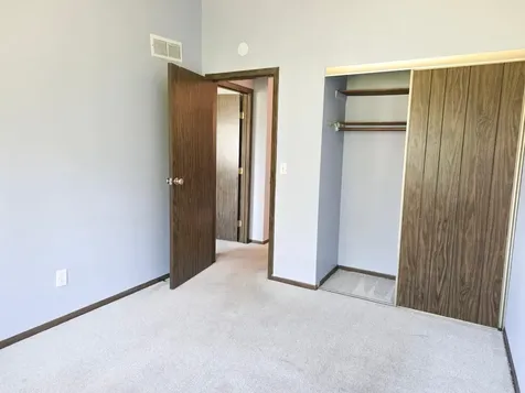 7618 Hampshire Avenue N Brooklyn Park MN 55428