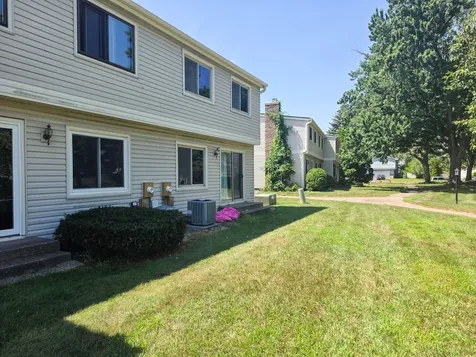 7618 Hampshire Avenue N Brooklyn Park MN 55428