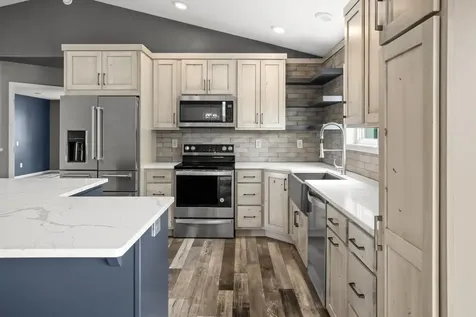 4334 45th Avenue S Fargo ND 58104