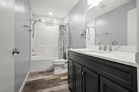 4334 45th Avenue S Fargo ND 58104