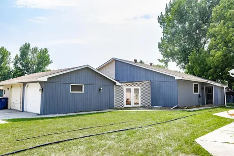 2321 Country Club Parkway Moorhead MN 56560