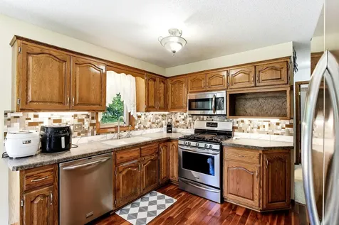 22365 Circle Lane Rogers MN 55374