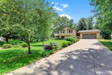 22365 Circle Lane Rogers MN 55374