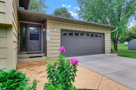 22365 Circle Lane Rogers MN 55374