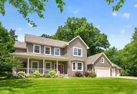 6907 Bluff Lane NW Rochester MN 55901