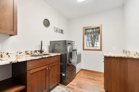 16062 County Road 3 Ellendale MN 56026