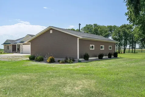 16062 County Road 3 Ellendale MN 56026