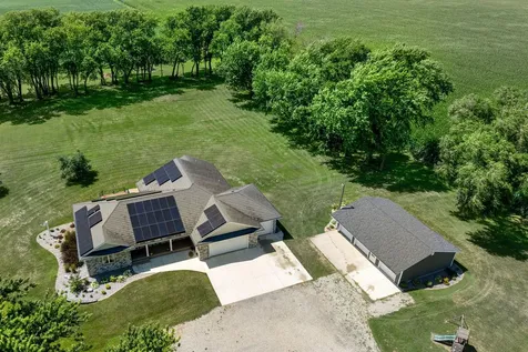 16062 County Road 3 Ellendale MN 56026