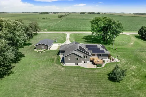 16062 County Road 3 Ellendale MN 56026