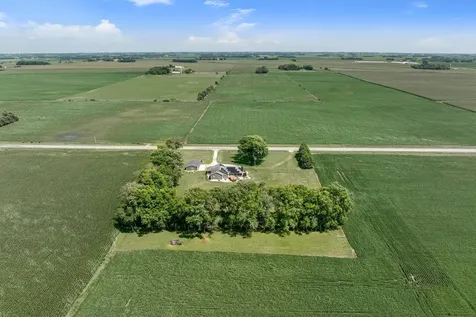 16062 County Road 3 Ellendale MN 56026