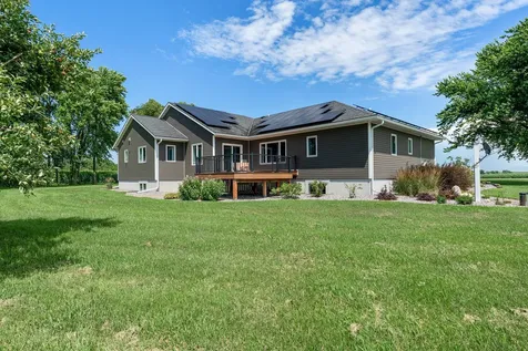 16062 County Road 3 Ellendale MN 56026