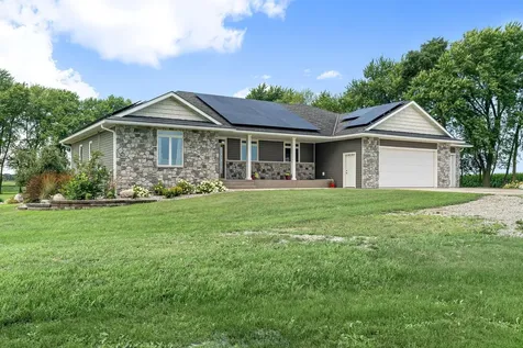 16062 County Road 3 Ellendale MN 56026