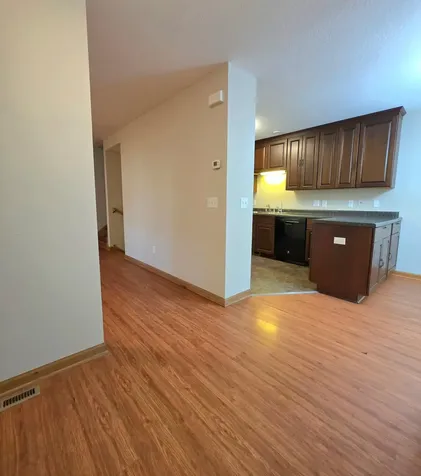 1527 Aspen Drive Eagan MN 55122