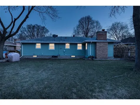 6418 37th Avenue N Crystal MN 55427
