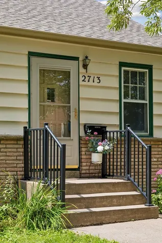2713 Meridian Drive Robbinsdale MN 55422