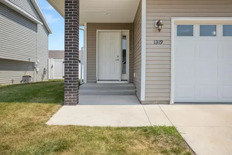 1319 13th Street W West Fargo ND 58078