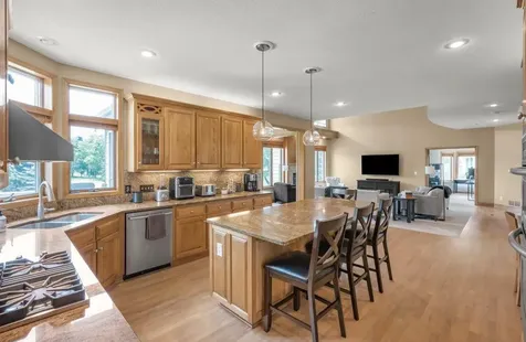 10451 White Tail Crossing Eden Prairie MN 55347