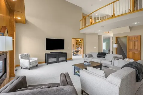 10451 White Tail Crossing Eden Prairie MN 55347