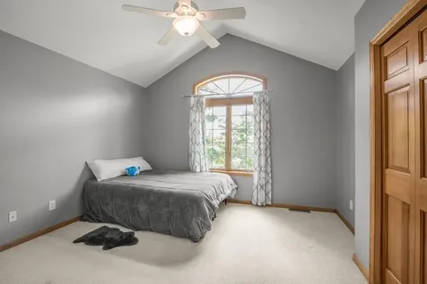 10451 White Tail Crossing Eden Prairie MN 55347