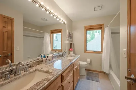 10451 White Tail Crossing Eden Prairie MN 55347