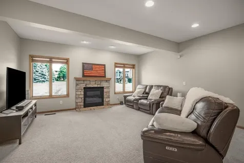 10451 White Tail Crossing Eden Prairie MN 55347