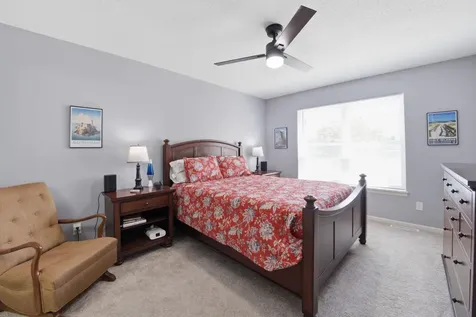 1574 Liberty Circle Shakopee MN 55379