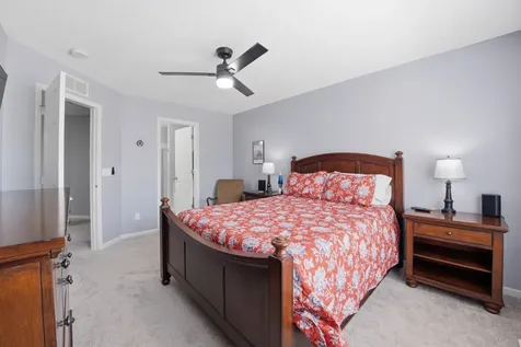 1574 Liberty Circle Shakopee MN 55379
