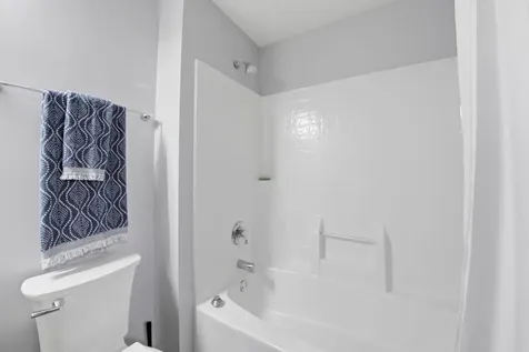 1574 Liberty Circle Shakopee MN 55379
