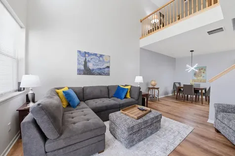 1574 Liberty Circle Shakopee MN 55379